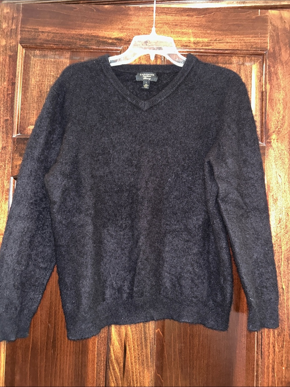 V-Neck Womens Cashmere Sweater - Black - L